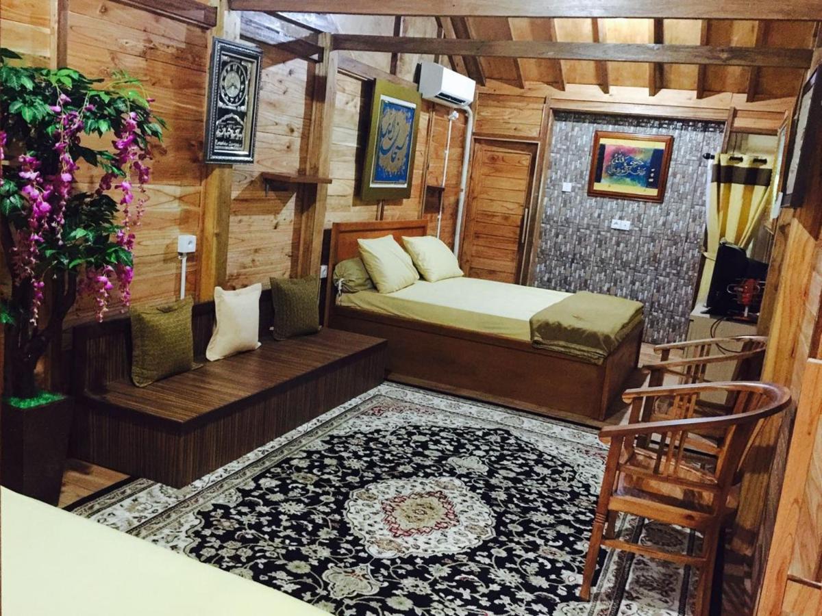 Penginapan Muslim Yuni Inn Bogor Exterior foto
